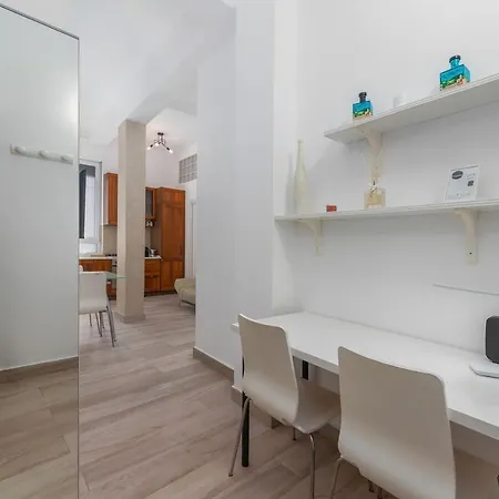 Apartament Near To Direct Metro To Duomo And Station - Quiet